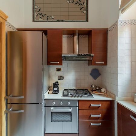 Iflat Elegant And Luxury Apartment Near Pantheon Рим Екстер'єр фото