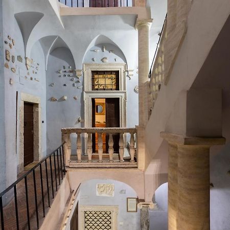 Iflat Elegant And Luxury Apartment Near Pantheon Рим Екстер'єр фото