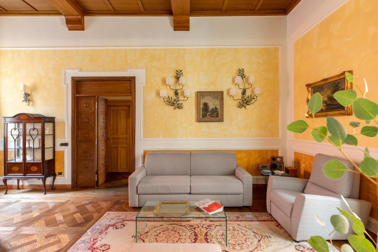 Iflat Elegant And Luxury Apartment Near Pantheon Рим Екстер'єр фото