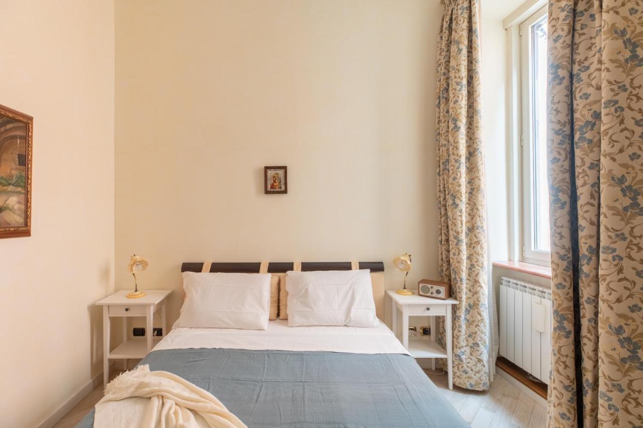 Iflat Elegant And Luxury Apartment Near Pantheon Рим Екстер'єр фото
