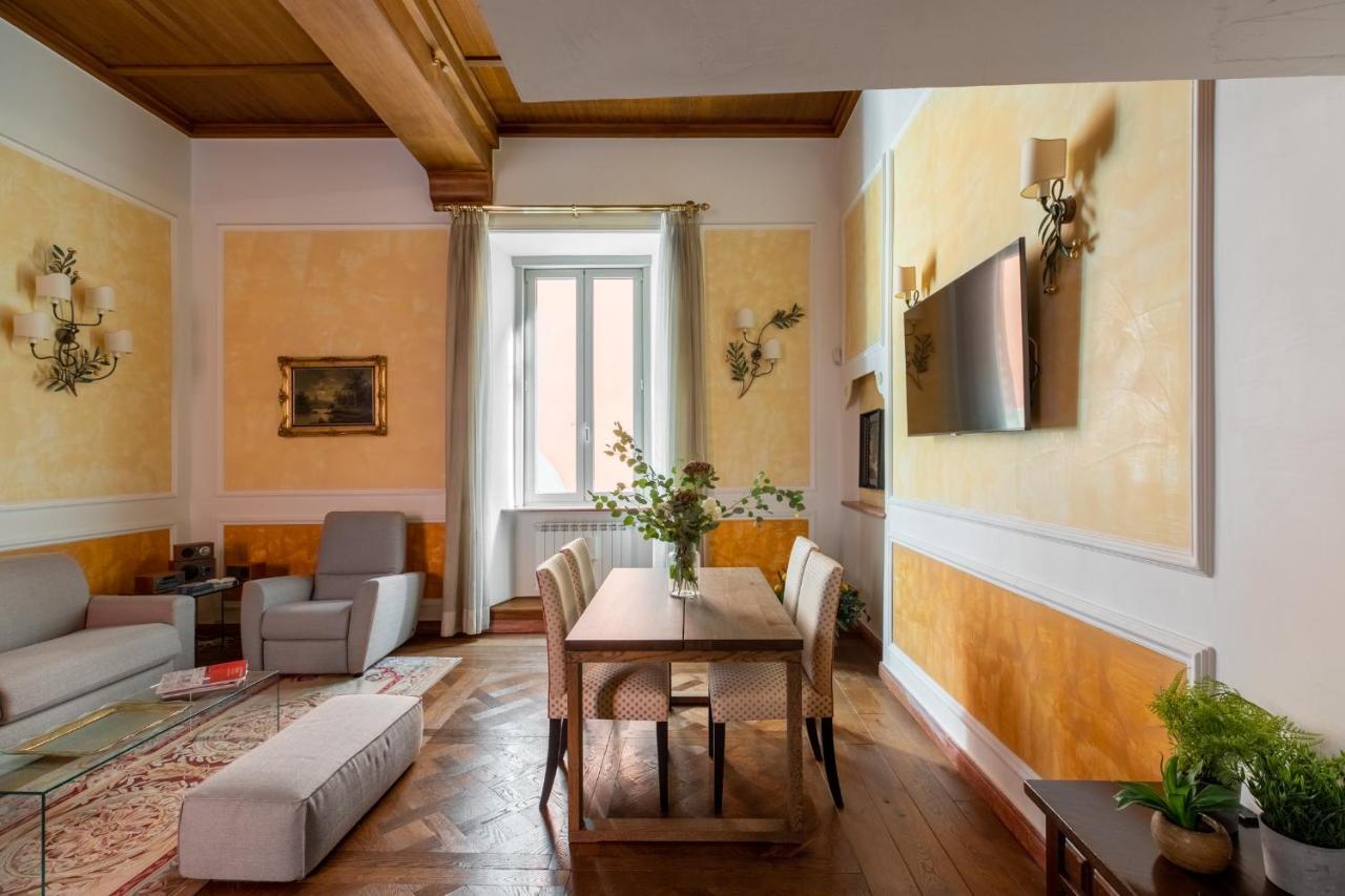 Iflat Elegant And Luxury Apartment Near Pantheon Рим Екстер'єр фото