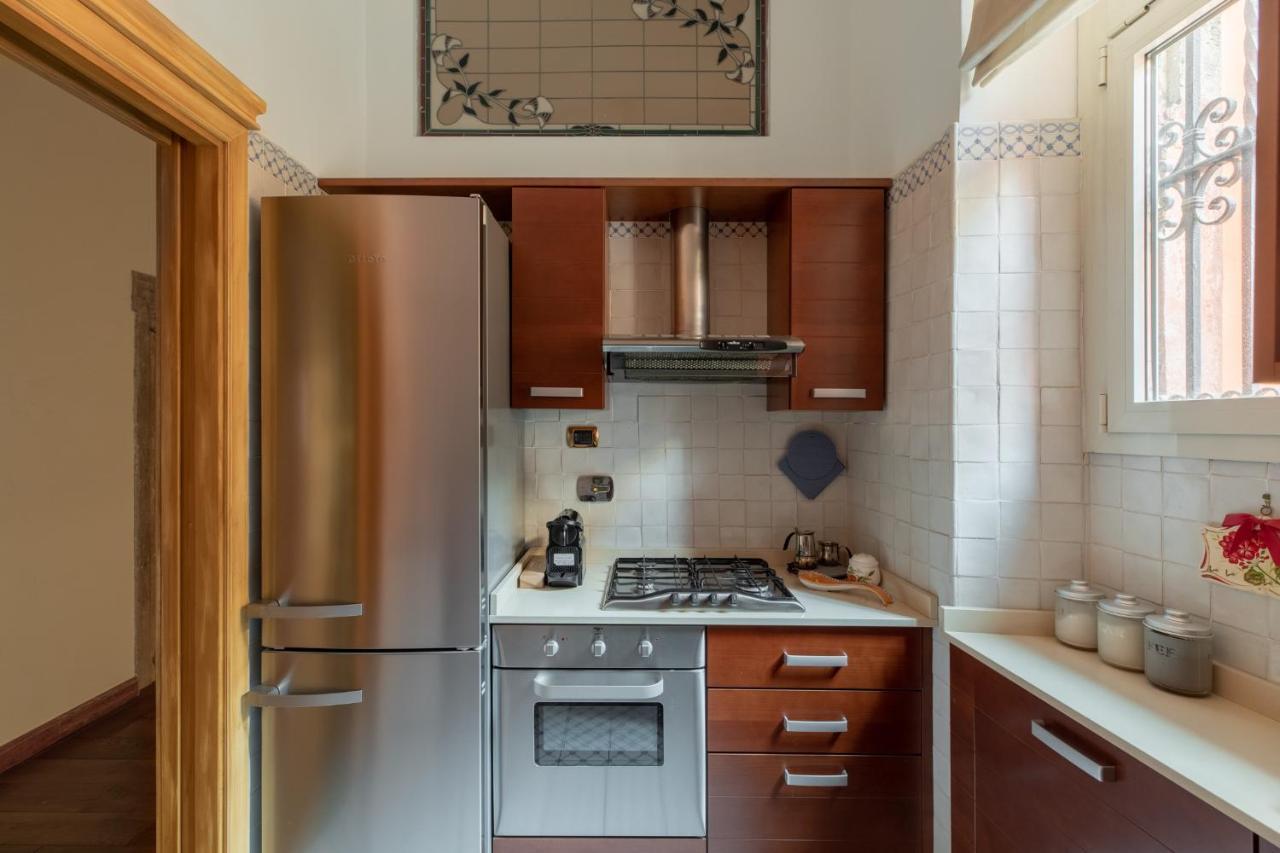 Iflat Elegant And Luxury Apartment Near Pantheon Рим Екстер'єр фото